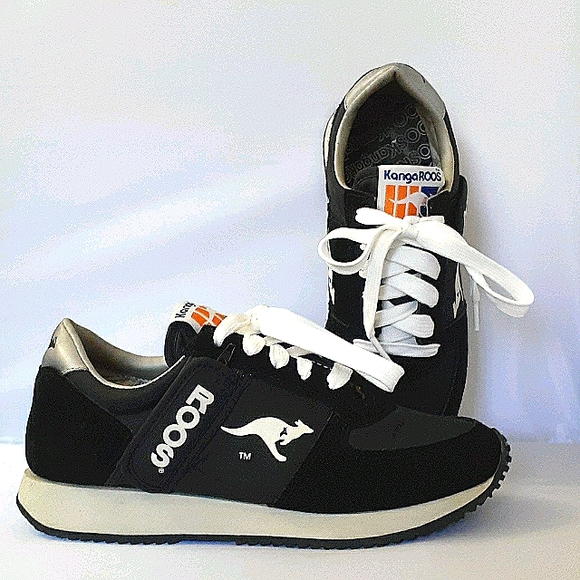 kangaROOS Shoes Kangaroos Sneakers Zip Pocket Size 6 Black White